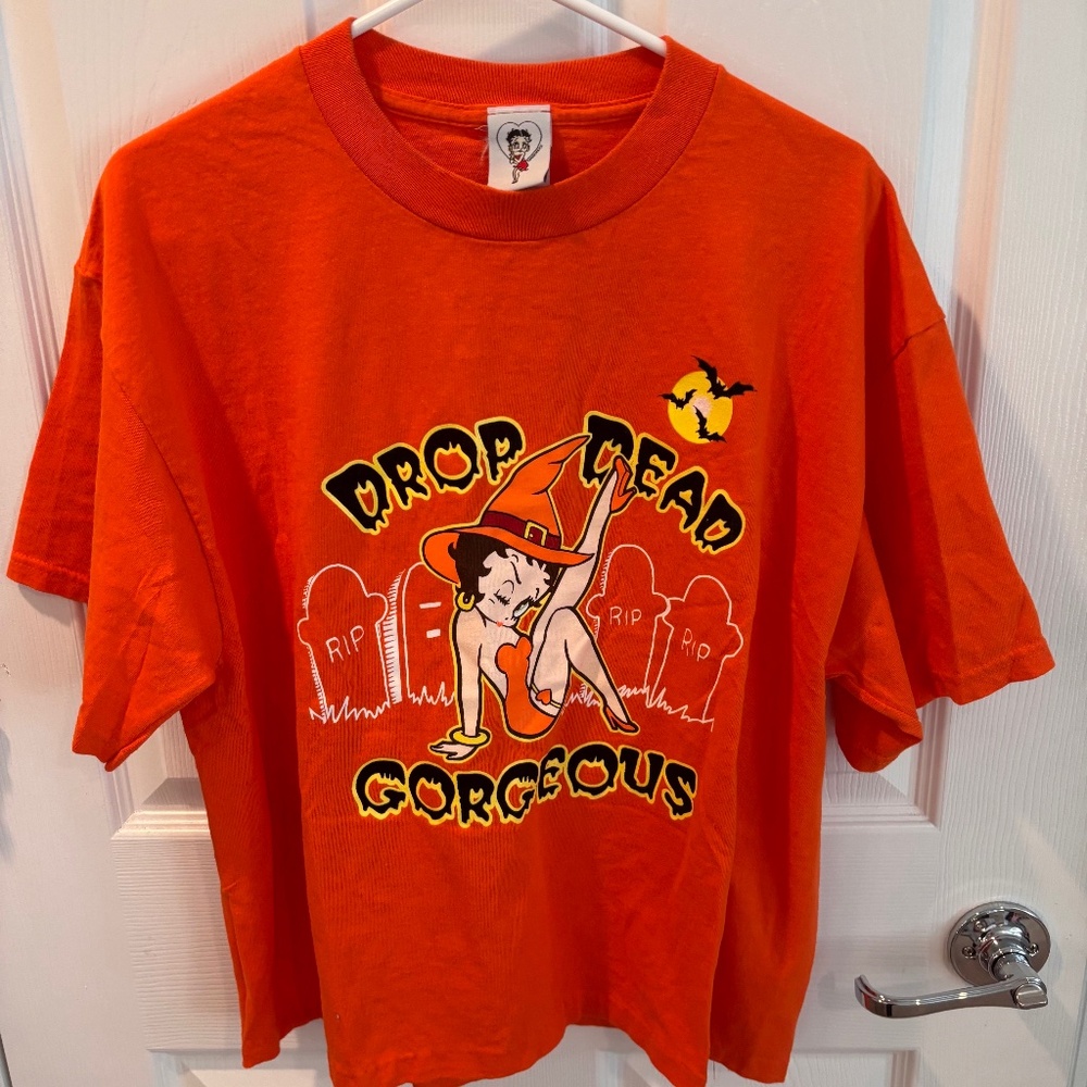 Vintage 2004 Betty Boop Halloween Drop Dead Gorgeous Retro Graphic Tee Size L
